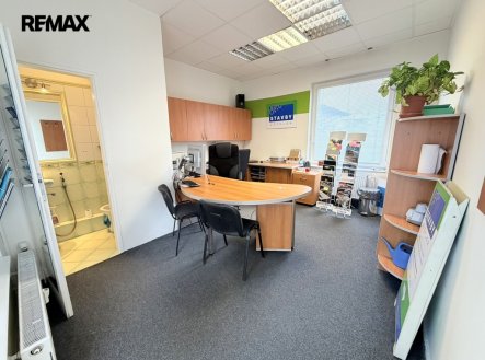 Pronájem obchodní prostory, 17 m²