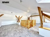 Pronájem bytu, atypický, 599 m²