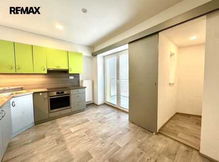 Pronájem bytu, atypický, 599 m²