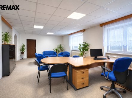 Prodej nájemního domu, 1 275 m²