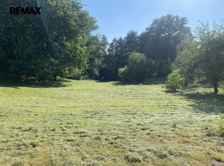 Prodej pozemku pro bydlení, 2 500 m²