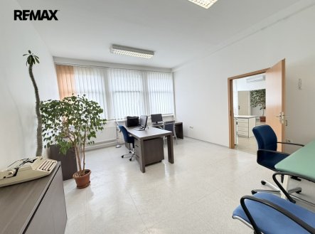 Prodej kanceláře, 81 m²