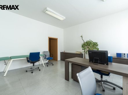 Prodej kanceláře, 81 m²