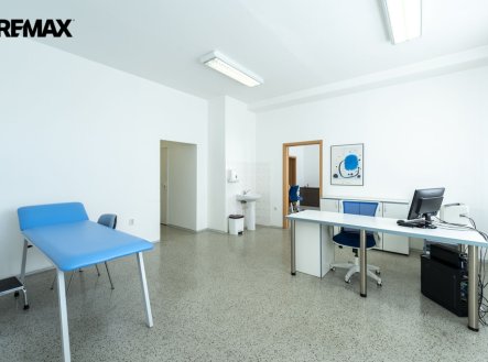 Prodej kanceláře, 81 m²