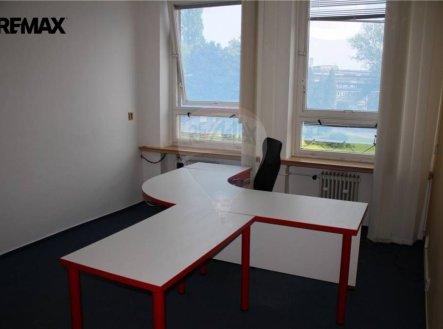 Pronájem kanceláře, 18 m²