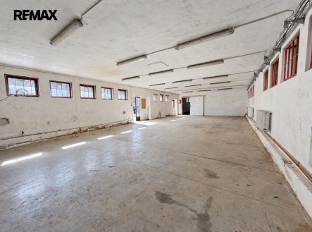 Pronájem výrobní prostory, 230 m²