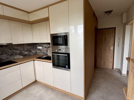 Pronájem bytu, 2+1, 50 m²
