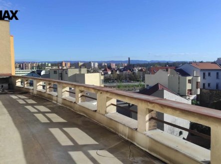 Prodej obchodní prostory, 1 321 m²