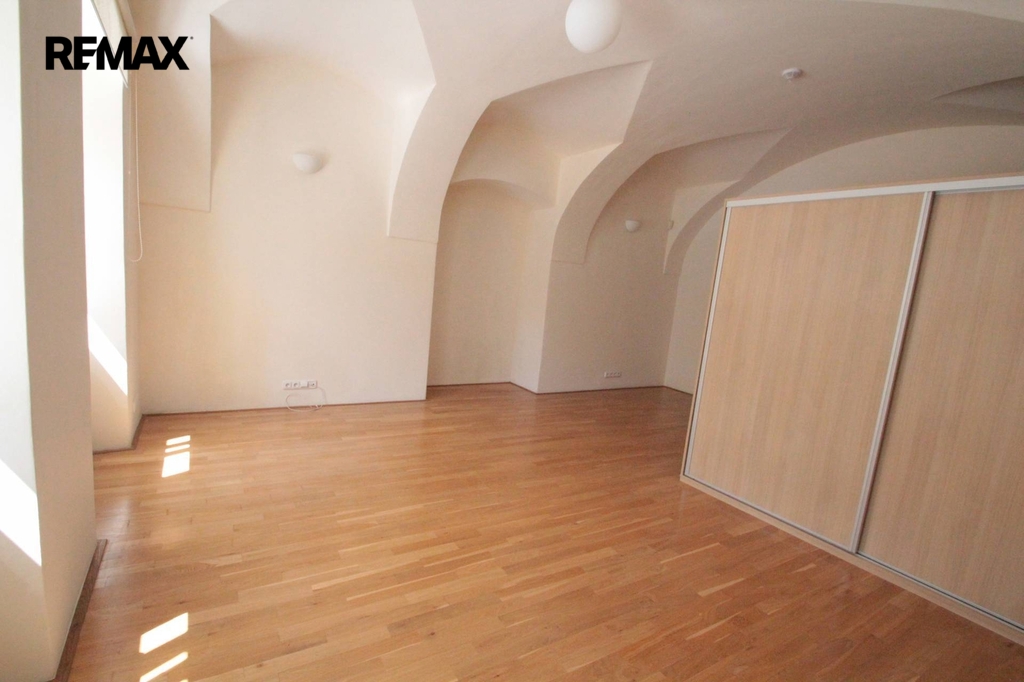 1img-409d1e14b3.jpg