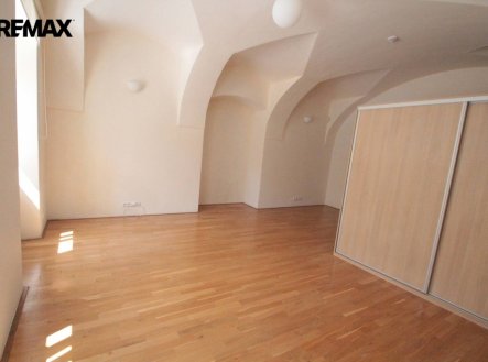 Pronájem bytu, 1+1, 44 m² obrázek