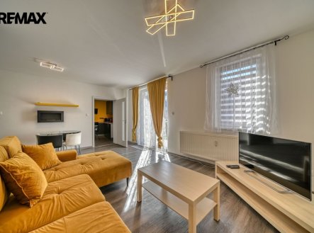 Pronájem bytu, 2+kk, 49 m²