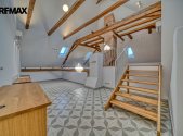 Pronájem bytu, atypický, 123 m²