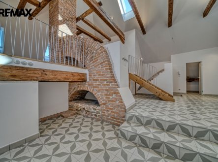 Pronájem bytu, atypický, 123 m²