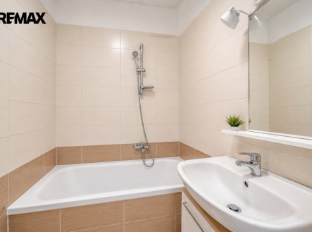 Prodej bytu, 1+kk, 29 m²