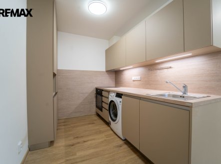 Pronájem bytu, 2+kk, 44 m²