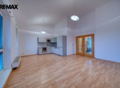 Pronájem bytu, 3+kk, 88 m²