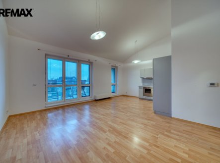Pronájem bytu, 3+kk, 88 m²