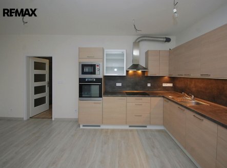 Pronájem bytu, 3+kk, 69 m²