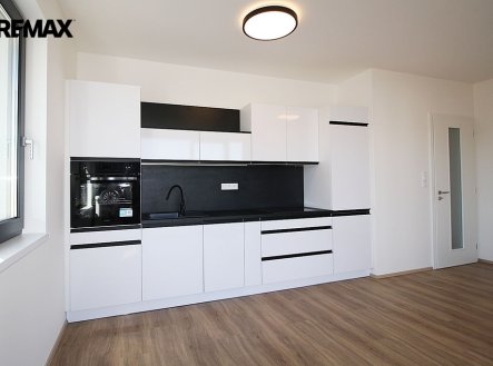 Pronájem bytu, 1+kk, 34 m²