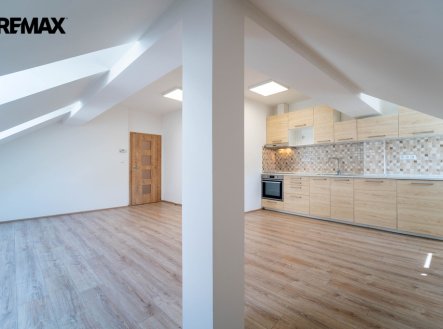 Pronájem bytu, 3+kk, 63 m²