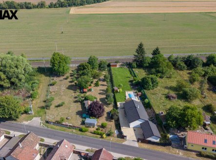 Prodej pozemku pro bydlení, 1 422 m²