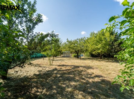 Prodej pozemku pro bydlení, 1 422 m²