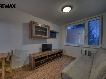 Pronájem bytu, 1+kk, 33 m²