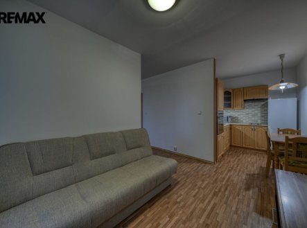 Pronájem bytu, 1+kk, 33 m²