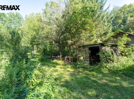 Prodej pozemku, zahrada, 2 442 m²