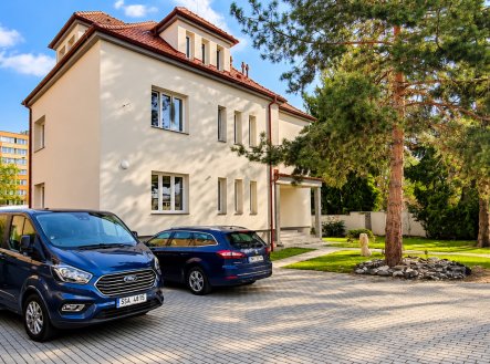 Pronájem bytu, 3+kk, 74 m²