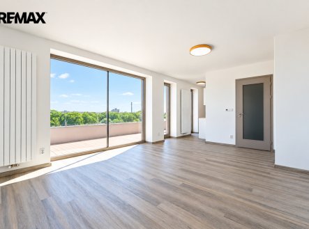 Pronájem bytu, 1+kk, 53 m² obrázek