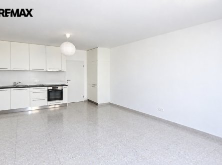 Pronájem bytu, 1+kk, 35 m²