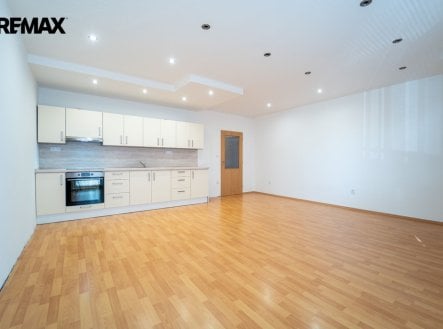 Pronájem bytu, 1+kk, 43 m²