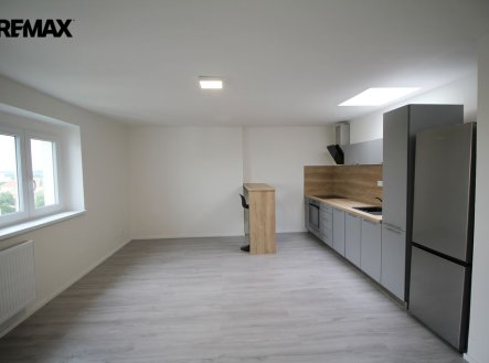 Pronájem bytu, 1+kk, 34 m²