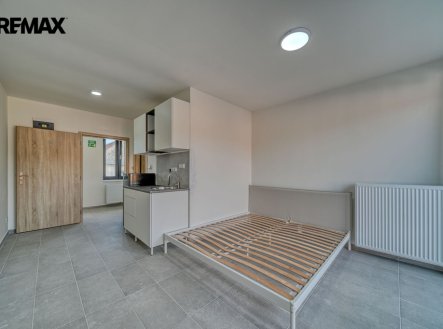 Pronájem bytu, 1+kk, 27 m²