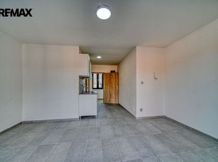 Pronájem bytu, 1+kk, 27 m²