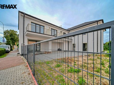 Pronájem bytu, 1+kk, 27 m²