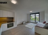 Pronájem bytu, 1+kk, 37 m²