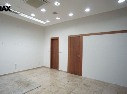 Pronájem obchodní prostory, 55 m²
