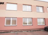 Pronájem kanceláře, 407 m²