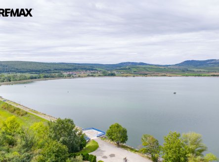 Prodej pozemku pro bydlení, 6 037 m²