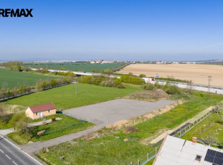 Prodej pozemku pro komerční výstavbu, 3 714 m²