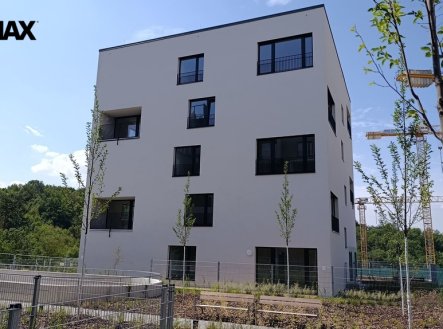 Pronájem bytu, 1+kk, 33 m²