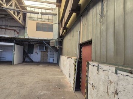Pronájem skladu, 216 m²