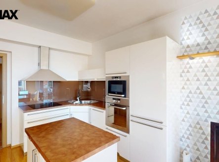 Pronájem bytu, 3+kk, 90 m²