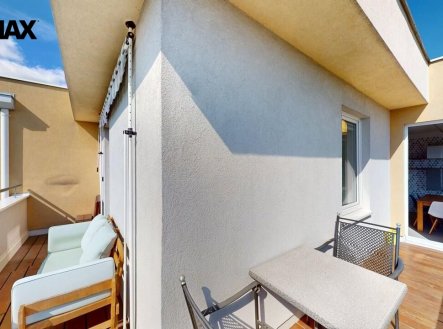 Pronájem bytu, 3+kk, 90 m²