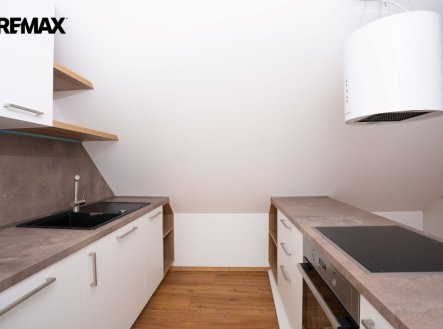 Pronájem bytu, 2+kk, 46 m²