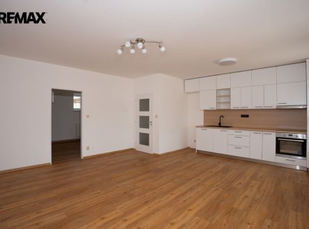 Pronájem bytu, 2+kk, 56 m²