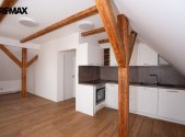 Pronájem bytu, 3+kk, 67 m²
