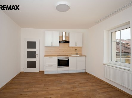 Pronájem bytu, 1+kk, 29 m²